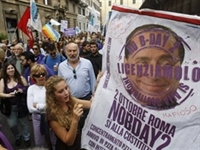 Italy biểu tình đòi Thủ tướng từ chức